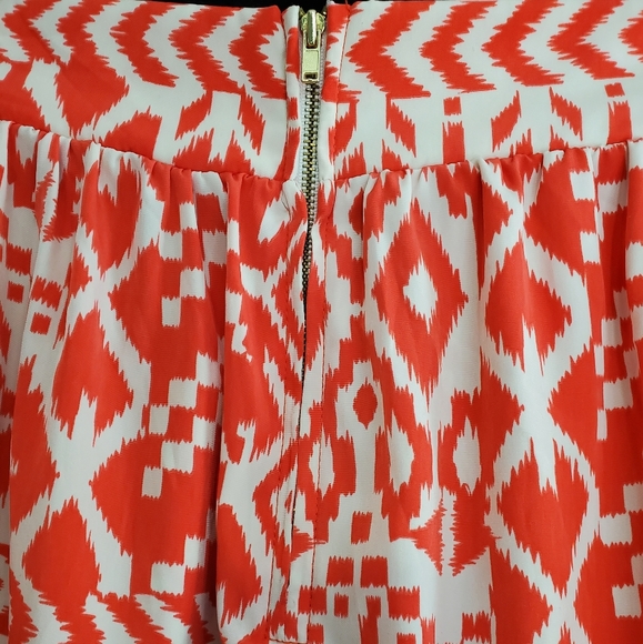 EVERLY Aztec Print Skirt.  Sz. M - Picture 4 of 5